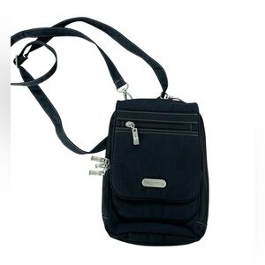 Baggallini Black multi-pocket crossbody bag